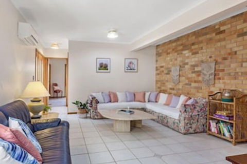 Life's A Beach At Shoal Bay - Accommodation NSW 6