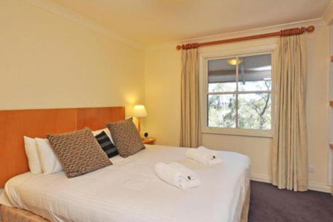 Villa Petit Verdot Located Within Cypress Lakes - Accommodation NSW 7