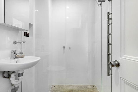 Coachhouse On The Beach - Accommodation NSW 2
