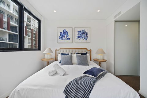 HomeHotel Waterside Luxury & New Residences - Accommodation NSW 7