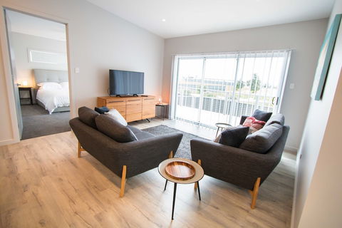 Wellington Lake Retreat - Accommodation NSW 1