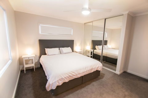 Wellington Lake Retreat - Accommodation NSW 3