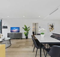 HomeHotel Luxury  Contemporary Apt - Accommodation NSW