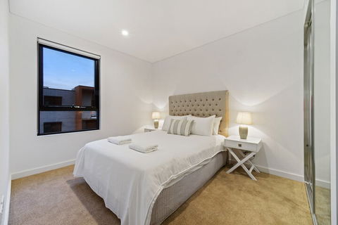 HomeHotel New & Comfort 3 Bedrooms - Accommodation NSW 3