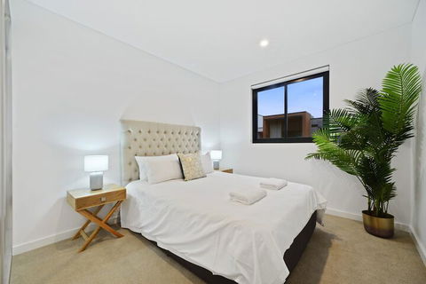 HomeHotel New & Comfort 3 Bedrooms - Accommodation NSW 4