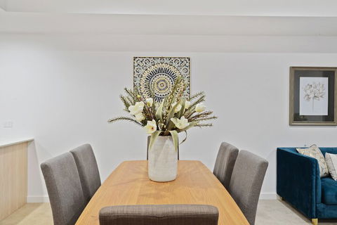 HomeHotel New & Comfort 3 Bedrooms - Accommodation NSW 7