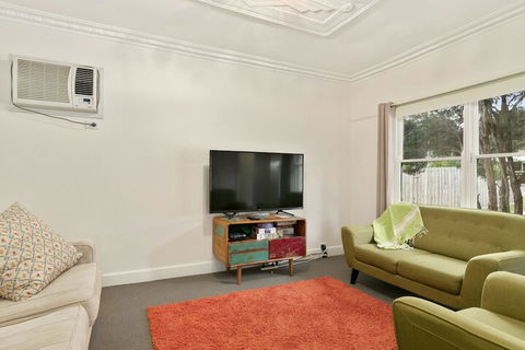 Vintage Sunrise PET Friendly - Accommodation NSW 4