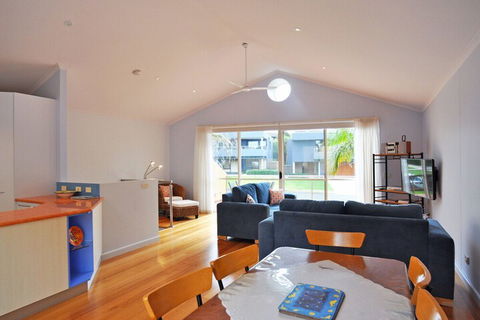 THE Sails 8 Linen Included Central Location - Accommodation NSW 4