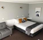 Country Roads Motor Inn - Accommodation NSW