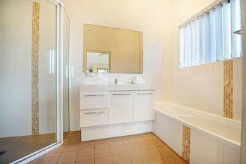Coffs Beach Houses - Accommodation NSW 6