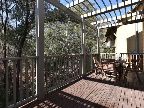 Villa Shiraz Located Within Cypress Lakes - Accommodation NSW 1