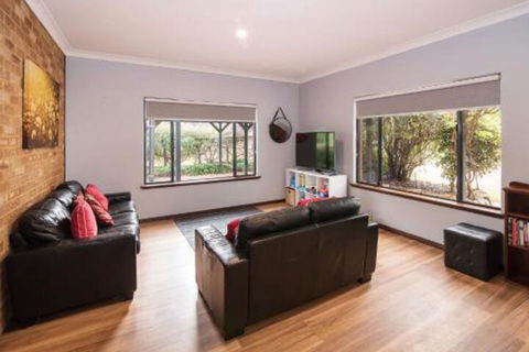 Family Friendly Holiday Haven - Accommodation NSW 7