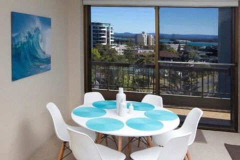 Pinnacle Unit 701 45 49 Head Street - Accommodation NSW 4