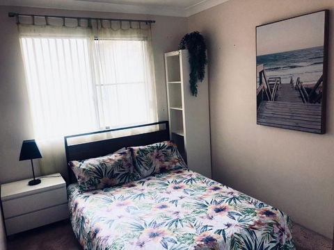 Renas Court Unit 6 72 Little Street - Accommodation NSW 5