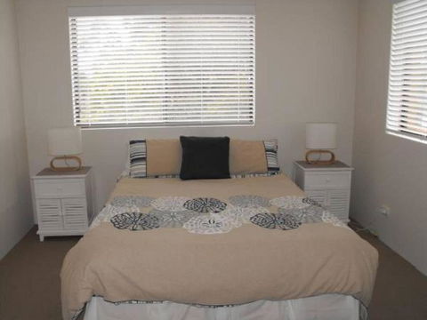 Fleur Court Unit 9 26 28 Head Street - Accommodation NSW 3
