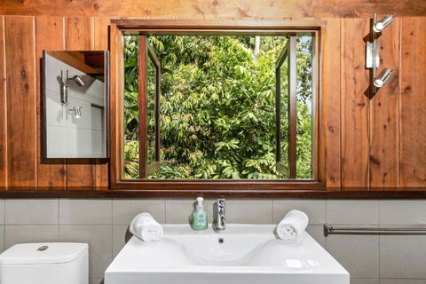Daintree Holiday Homes La Vista - Accommodation NSW 5