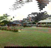 Barristers Block Vigneron Villa - Accommodation NSW