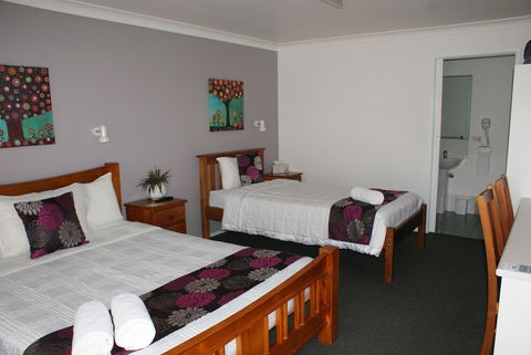 Riverside Motel - Accommodation NSW 6