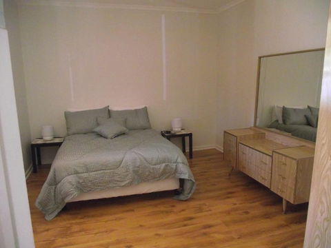 Aly's Cottage - Accommodation NSW 3