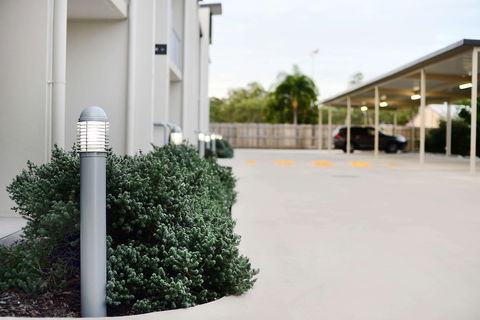 Oaks Middlemount Suites - Accommodation NSW 0