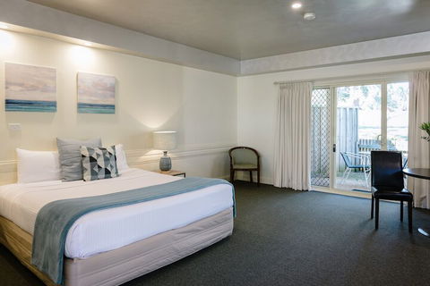 Fairways Resort - Accommodation NSW 2