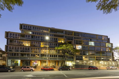 IStay Precinct Adelaide - Accommodation NSW 4