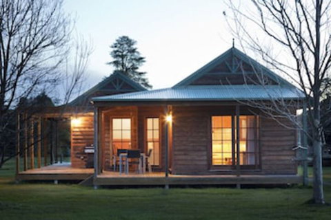 Beechworth Cedar Cottages - Accommodation NSW 0
