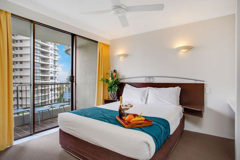 Pacific Resort Broadbeach - Accommodation NSW 6