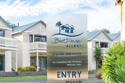 Boathouse Resort Studios & Suites - Accommodation NSW 0
