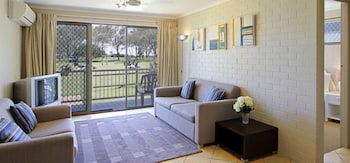 Main Beach Apartments - Accommodation NSW 1