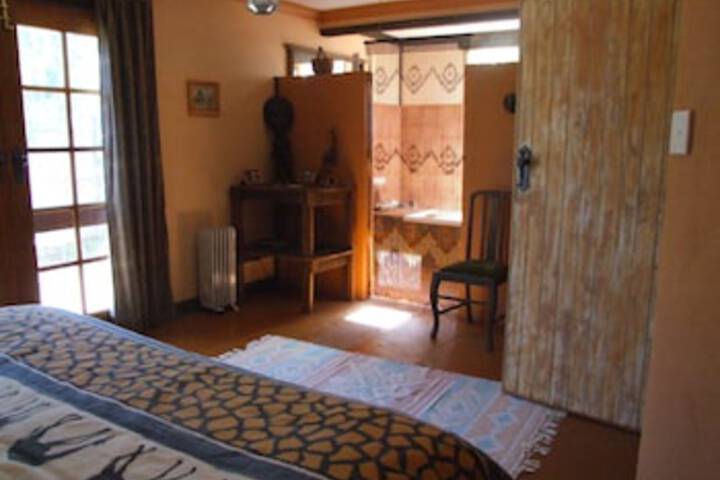 Devils Hole ACT Accommodation NSW