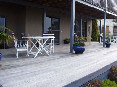 Corinella On The Esplanade Bed & Breakfast - Accommodation NSW 2