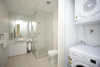 Astra Apartments - Docklands - Accommodation NSW 1