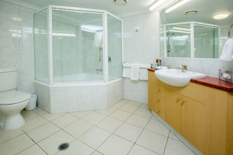 Springwood Tower Apartment Hotel - Accommodation NSW 4