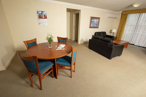 Springwood Tower Apartment Hotel - Accommodation NSW 6