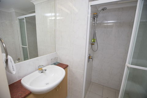 Springwood Tower Apartment Hotel - Accommodation NSW 3