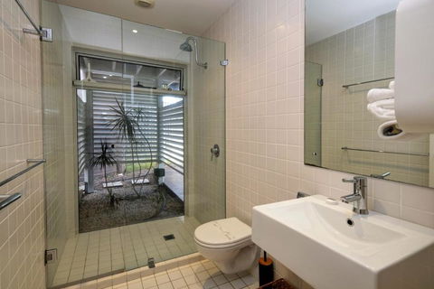 BEACH BAY BEE PET FRIENDLY - Accommodation NSW 5
