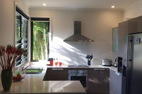 BOOM 5 - Accommodation NSW 3