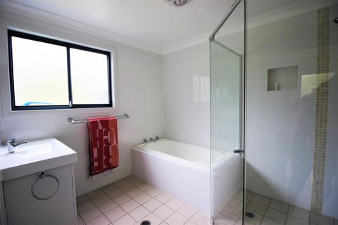 THE PALM FARM PET FRIENDLY WEEKLY ONLY - Accommodation NSW 5