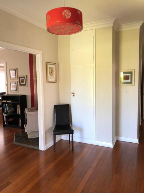 Jean Street Home Away From Home - Accommodation NSW 4