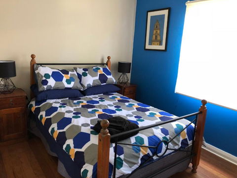 Jean Street Home Away From Home - Accommodation NSW 3