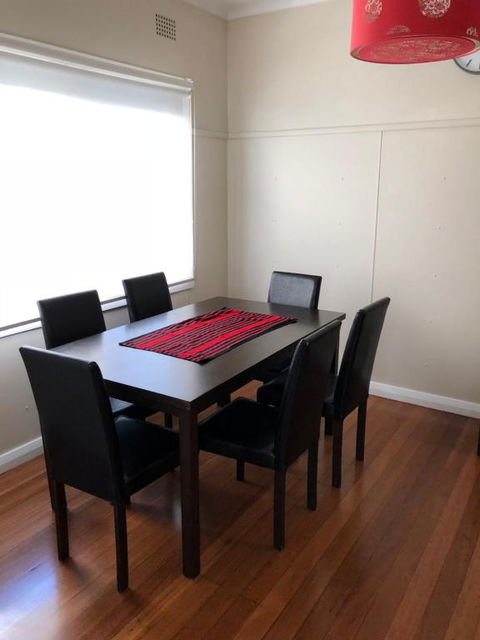Jean Street Home Away From Home - Accommodation NSW 5