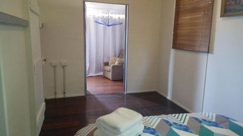 66a Farnborough Rd - Accommodation NSW 7