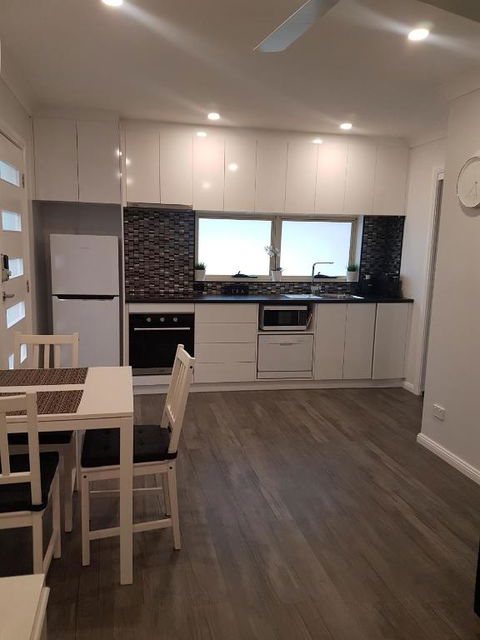 Edwin Place Apartment - Accommodation NSW 5