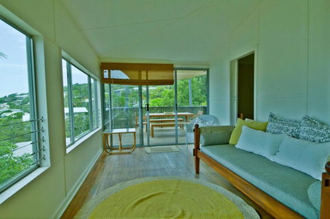 Rosemaree 24 East Street - Accommodation NSW 5