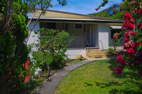 Rosemaree 24 East Street - Accommodation NSW 4