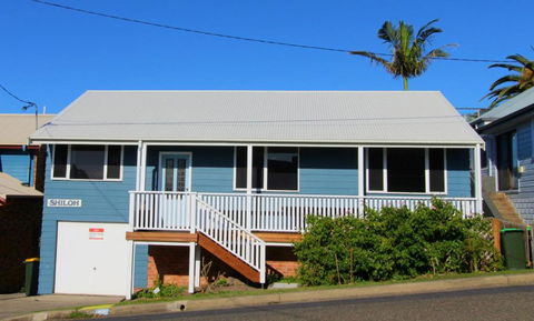 Shiloh Holiday House 14 East Street - Accommodation NSW 3