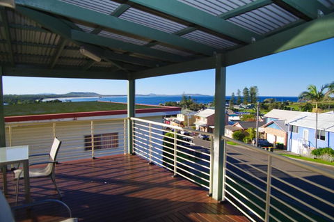 Bella Vista 9 East Street - Accommodation NSW 3