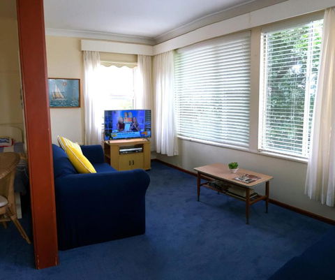 Lorikeet Retreat 11 Hodgson Street - Accommodation NSW 5