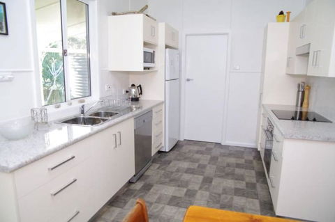 Fleur Cottage 7 Willow Street - Accommodation NSW 2